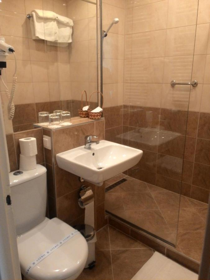 Hotel Magistern Konferencia Es Wellnesshotel Шіофок Екстер'єр фото