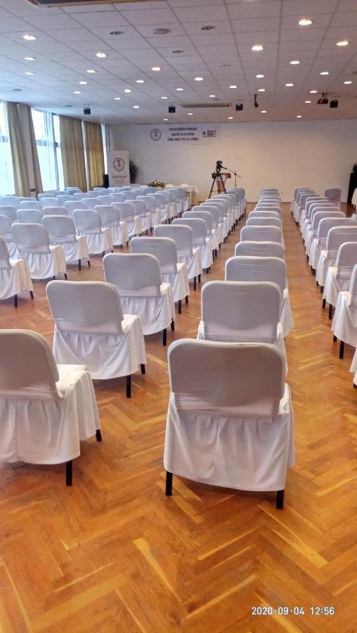Hotel Magistern Konferencia Es Wellnesshotel Шіофок Екстер'єр фото